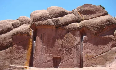 Portal of Amaru Muru and Chucuito